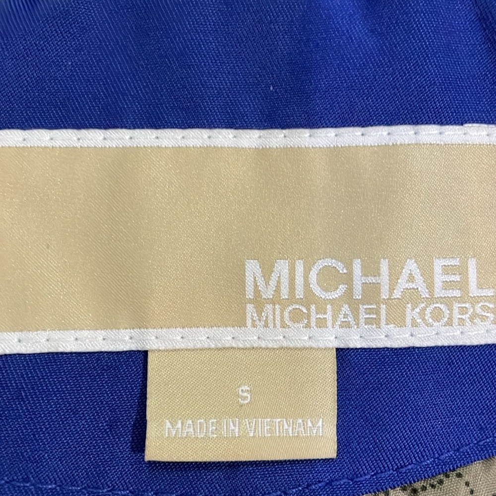 Coat - Picture 5 of 11